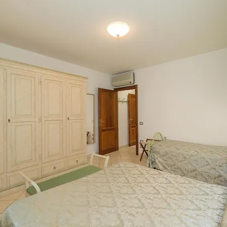 Il Girasole - Mirto Farm stay *